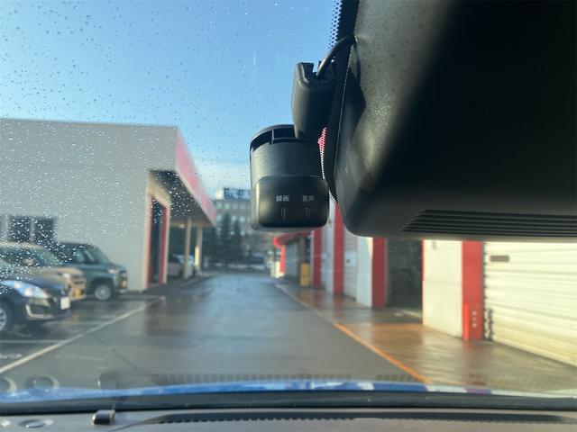 ノート X FOUR 4WD ドライブレコーダー ETC 全周囲カメラ ナビ クリアランスソナー 衝突被害軽減システム アルミホイール オートマチックハイビーム オートライト スマートキー 電動格納ミラー シートヒーター(9枚目)