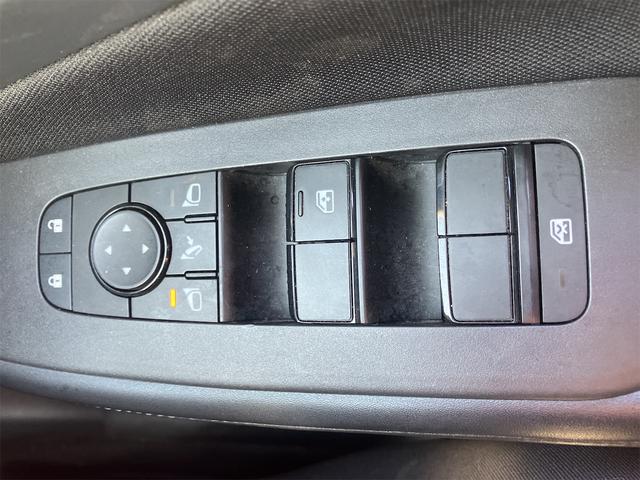 ノート X FOUR 4WD ドライブレコーダー ETC 全周囲カメラ ナビ クリアランスソナー 衝突被害軽減システム アルミホイール オートマチックハイビーム オートライト スマートキー 電動格納ミラー シートヒーター(11枚目)