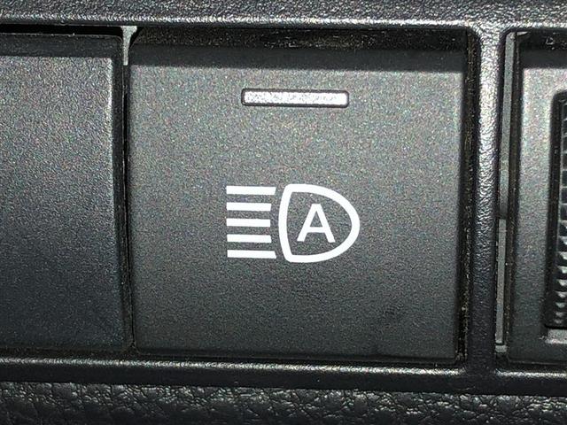 カローラスポーツ Ｇ　Ｘ　ＬＥＤヘッドライト　ドラレコ　寒冷地仕様　スマートキー　アイドリングストップ　ＥＴＣ　４ＷＤ　メモリーナビ　ミュージックプレイヤー接続可　オートクルーズ　バックガイドモニター　横滑防止　衝突軽減（24枚目）