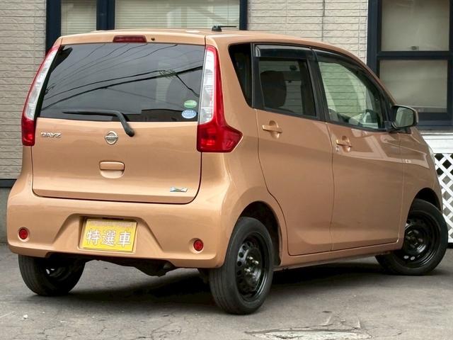デイズ Ｓ　４ＷＤ　ナビ　ＴＶ　キーレスエントリー　アイドリングストップ　ベンチシート　ＣＶＴ　ＡＢＳ　衝突安全ボディ　エアコン　パワーステアリング　パワーウィンドウ（11枚目）