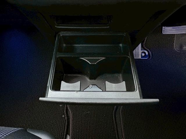 ステップワゴン スパーダS Zパッケージ ETC 電動スライドドア HID キーレスエントリー AT アルミホイール CD MD 盗難防止システム 衝突安全ボディ ABS パワーステアリング パワーウィンドウ(47枚目)