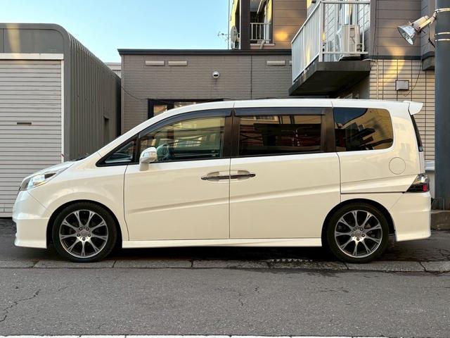 ステップワゴン スパーダS Zパッケージ ETC 電動スライドドア HID キーレスエントリー AT アルミホイール CD MD 盗難防止システム 衝突安全ボディ ABS パワーステアリング パワーウィンドウ(74枚目)