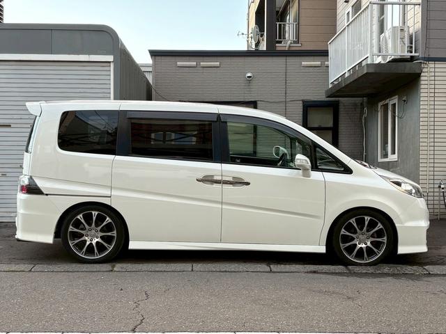 ステップワゴン スパーダS Zパッケージ ETC 電動スライドドア HID キーレスエントリー AT アルミホイール CD MD 盗難防止システム 衝突安全ボディ ABS パワーステアリング パワーウィンドウ(75枚目)