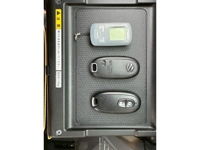 ハスラー Ｇ　４ＷＤ　純正フルセグ　ＳＤナビ　テレビ　ＨＩＤヘッドランプ　レーダーブレーキサポート　スマートキー　プッシュスタート　ＣＤ　ＤＶＤ　シートヒーター　ツートーンカラー　盗難防止装置　横滑り防止装置（59枚目）