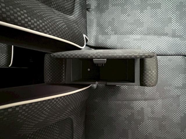 ハスラー Ｇ　４ＷＤ　純正ＳＤナビ　ＨＩＤヘッドランプ　レーダーブレーキサポート　スマートキー　プッシュスタート　シートヒーター　ツートーンカラー　盗難防止装置　横滑り防止装置　アクセル踏み間違い防止装置（46枚目）