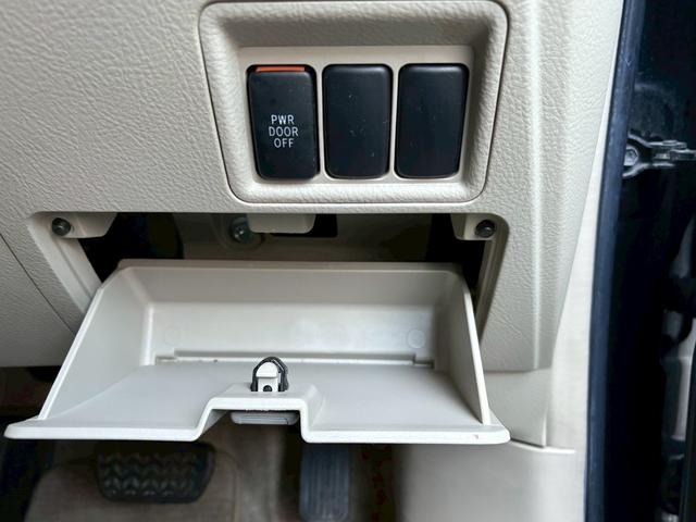 アイシス プラタナリミテッド　純正ＨＤＤナビ　ＴＶ　プッシュスタート　両側スライドドア　バックカメラ　ＥＴＣ　社外エンスタ　前後ドラレコ　スタットレス付き（40枚目）