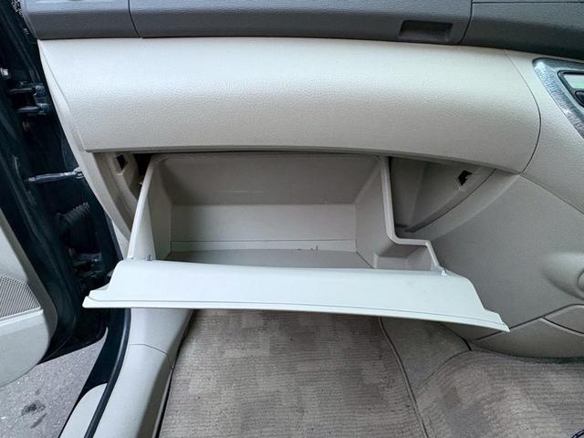 アイシス プラタナリミテッド　純正ＨＤＤナビ　ＴＶ　プッシュスタート　両側スライドドア　バックカメラ　ＥＴＣ　社外エンスタ　前後ドラレコ　スタットレス付き（43枚目）