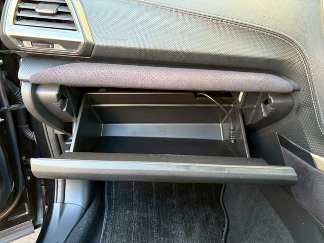 フォレスター スポーツ　４ＷＤ　クリアランスソナー　オートクルーズコントロール　衝突被害軽減システム　ＬＥＤヘッドランプ　アルミホイール　スマートキー　ＣＶＴ　盗難防止システム　衝突安全ボディ　ＡＢＳ　ＥＳＣ　エアコン（50枚目）