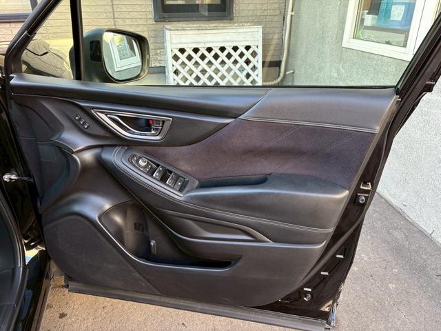 フォレスター スポーツ　４ＷＤ　クリアランスソナー　オートクルーズコントロール　衝突被害軽減システム　ＬＥＤヘッドランプ　アルミホイール　スマートキー　ＣＶＴ　盗難防止システム　衝突安全ボディ　ＡＢＳ　ＥＳＣ　エアコン（56枚目）