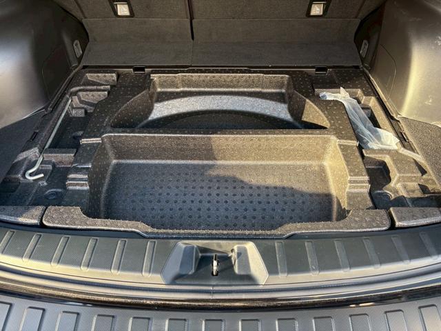 フォレスター スポーツ　４ＷＤ　クリアランスソナー　オートクルーズコントロール　衝突被害軽減システム　ＬＥＤヘッドランプ　アルミホイール　スマートキー　ＣＶＴ　盗難防止システム　衝突安全ボディ　ＡＢＳ　ＥＳＣ　エアコン（72枚目）