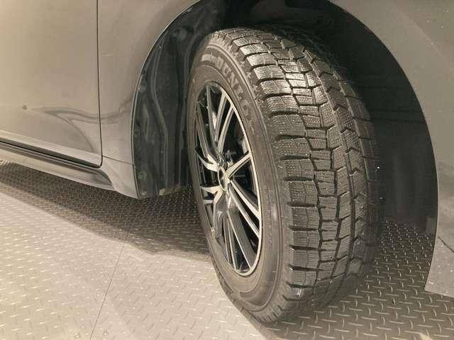 カローラツーリング １．８　ハイブリッド　ＷｘＢ　Ｅ－Ｆｏｕｒ　４ＷＤ（17枚目）