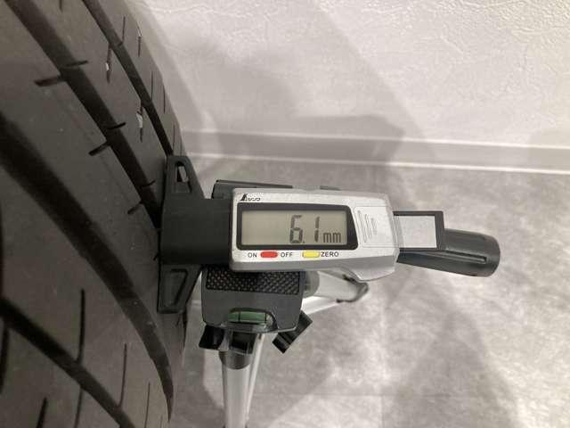 カローラツーリング １．８　ハイブリッド　ＷｘＢ　Ｅ－Ｆｏｕｒ　４ＷＤ（20枚目）