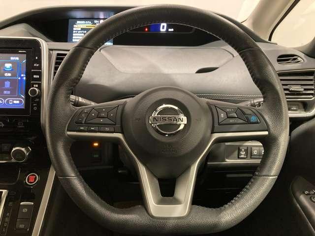 セレナ 2.0 ハイウェイスター VセレクションII 4WD(8枚目)