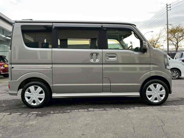 エブリイワゴン ＰＺターボ　４ＷＤ　バックカメラ　両側スライド・片側電動　クリアランスソナー　レーンアシスト　衝突被害軽減システム　オートライト　スマートキー　アイドリングストップ　電動格納ミラー　シートヒーター　ベンチシート（9枚目）