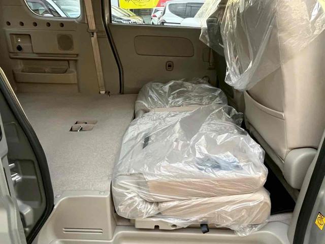 エブリイワゴン ＰＺターボ　４ＷＤ　バックカメラ　両側スライド・片側電動　クリアランスソナー　レーンアシスト　衝突被害軽減システム　オートライト　スマートキー　アイドリングストップ　電動格納ミラー　シートヒーター　ベンチシート（49枚目）