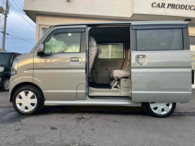 エブリイワゴン ＰＺターボ　４ＷＤ　バックカメラ　両側スライド・片側電動　クリアランスソナー　レーンアシスト　衝突被害軽減システム　オートライト　スマートキー　アイドリングストップ　電動格納ミラー　シートヒーター　ベンチシート（51枚目）