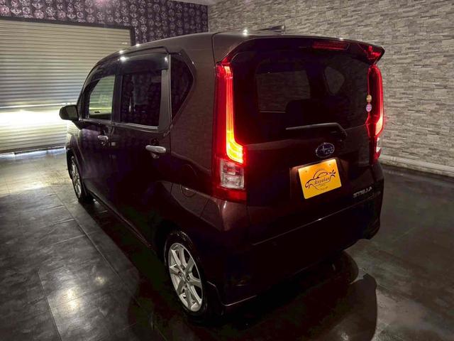 ステラ Ｇ　スマートアシスト　４ＷＤ　衝突被害軽減システム　オートライト　スマートキー　アイドリングストップ　電動格納ミラー　ベンチシート　ＣＶＴ　盗難防止システム　ＡＢＳ　ＥＳＣ　ＣＤ　アルミホイール　衝突安全ボディ　エアコン（12枚目）