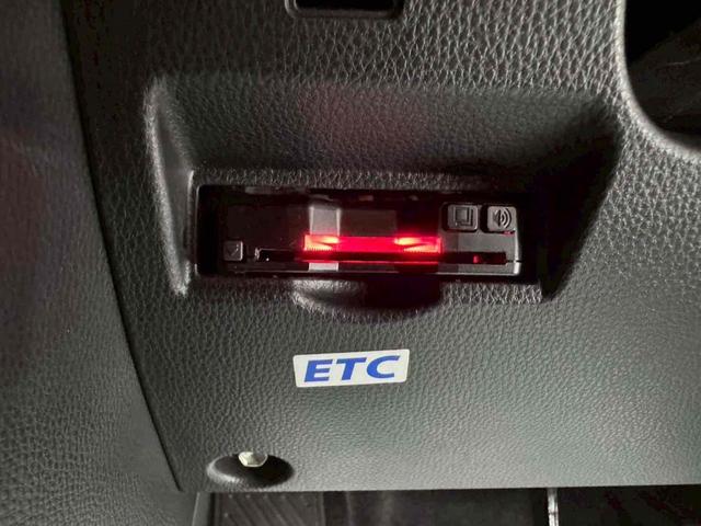 ヴォクシー S-Z 4WD ドライブレコーダー ETC 全周囲カメラ オートクルーズコントロール パークアシスト 衝突被害軽減システム 両側電動スライドドア オートマチックハイビーム オートライト LEDヘッドランプ(35枚目)