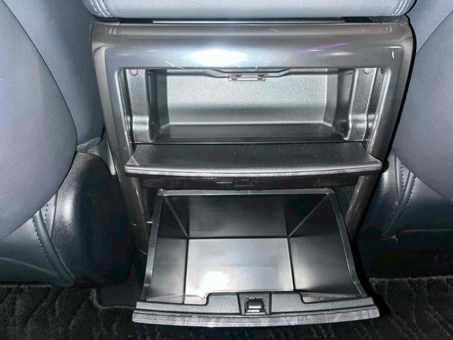 アルファードハイブリッド SR 4WD 全周囲カメラ ナビ TV クリアランスソナー オートクルーズコントロール レーンアシスト 衝突被害軽減システム 両側電動スライドドア オートマチックハイビーム オートライト LEDヘッドランプ(62枚目)