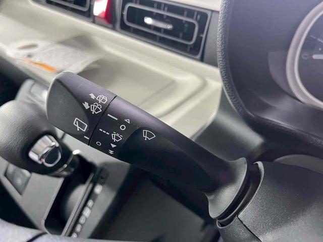 ムーヴキャンバス ストライプスＧ　ＥＴＣ　両側電動スライドドア　ＴＶ　クリアランスソナー　衝突被害軽減システム　オートライト　スマートキー　アイドリングストップ　電動格納ミラー　シートヒーター　ベンチシート　ＣＶＴ　ＥＳＣ　ＣＤ（22枚目）