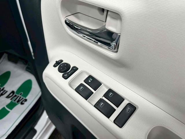 ムーヴキャンバス ストライプスＧ　ＥＴＣ　両側電動スライドドア　ＴＶ　クリアランスソナー　衝突被害軽減システム　オートライト　スマートキー　アイドリングストップ　電動格納ミラー　シートヒーター　ベンチシート　ＣＶＴ　ＥＳＣ　ＣＤ（26枚目）