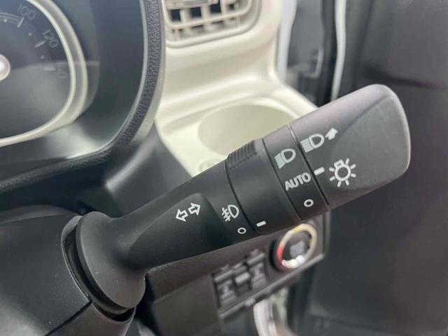 ムーヴキャンバス ストライプスＧ　ＥＴＣ　両側電動スライドドア　ＴＶ　クリアランスソナー　衝突被害軽減システム　オートライト　スマートキー　アイドリングストップ　電動格納ミラー　シートヒーター　ベンチシート　ＣＶＴ　ＥＳＣ　ＣＤ（34枚目）