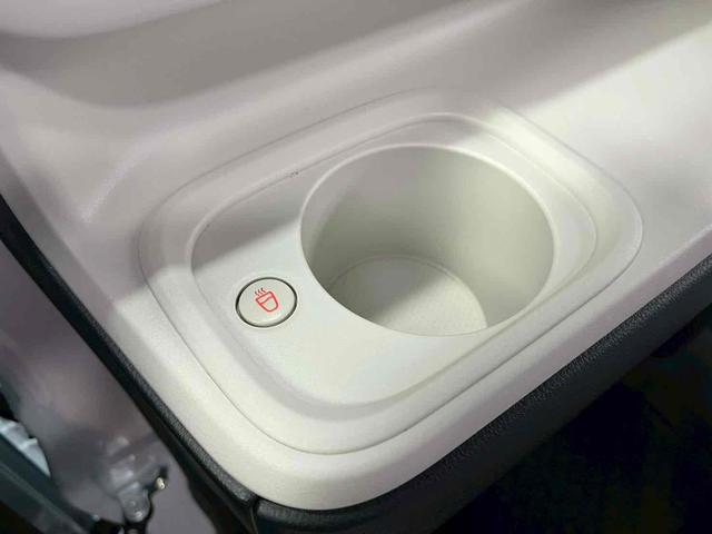 ムーヴキャンバス ストライプスＧ　ＥＴＣ　両側電動スライドドア　ＴＶ　クリアランスソナー　衝突被害軽減システム　オートライト　スマートキー　アイドリングストップ　電動格納ミラー　シートヒーター　ベンチシート　ＣＶＴ　ＥＳＣ　ＣＤ（45枚目）