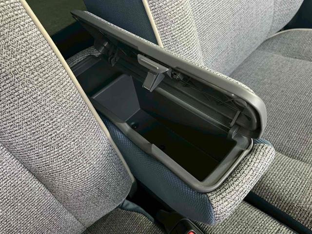 ムーヴキャンバス ストライプスＧ　ＥＴＣ　両側電動スライドドア　ＴＶ　クリアランスソナー　衝突被害軽減システム　オートライト　スマートキー　アイドリングストップ　電動格納ミラー　シートヒーター　ベンチシート　ＣＶＴ　ＥＳＣ　ＣＤ（50枚目）