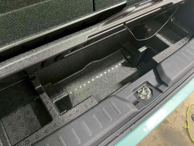 ムーヴキャンバス ストライプスＧ　ＥＴＣ　両側電動スライドドア　ＴＶ　クリアランスソナー　衝突被害軽減システム　オートライト　スマートキー　アイドリングストップ　電動格納ミラー　シートヒーター　ベンチシート　ＣＶＴ　ＥＳＣ　ＣＤ（64枚目）