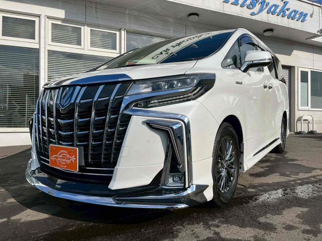 アルファードハイブリッド エグゼクティブラウンジＳ　４ＷＤ　バックカメラ　サイドカメラ　ナビ　ＴＶ　クリアランスソナー　オートクルーズコントロール　レーンアシスト　衝突被害軽減システム　両側電動スライドドア　オートマチックハイビーム　オートライト（2枚目）