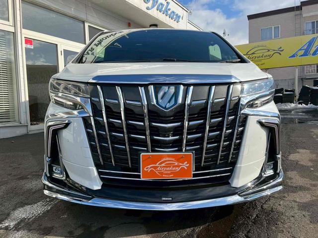 アルファードハイブリッド エグゼクティブラウンジＳ　４ＷＤ　バックカメラ　サイドカメラ　ナビ　ＴＶ　クリアランスソナー　オートクルーズコントロール　レーンアシスト　衝突被害軽減システム　両側電動スライドドア　オートマチックハイビーム　オートライト（3枚目）