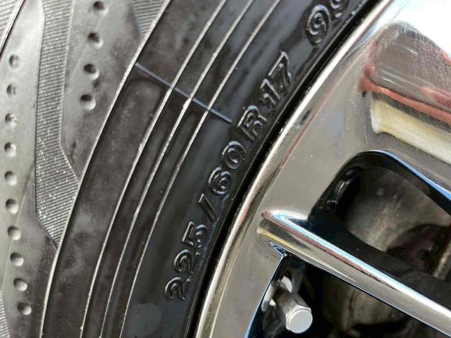 アルファードハイブリッド エグゼクティブラウンジＳ　４ＷＤ　バックカメラ　サイドカメラ　ナビ　ＴＶ　クリアランスソナー　オートクルーズコントロール　レーンアシスト　衝突被害軽減システム　両側電動スライドドア　オートマチックハイビーム　オートライト（17枚目）