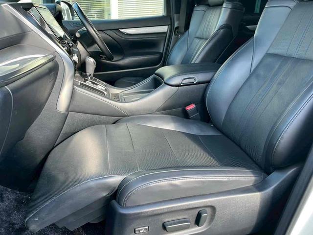 アルファードハイブリッド エグゼクティブラウンジＳ　４ＷＤ　バックカメラ　サイドカメラ　ナビ　ＴＶ　クリアランスソナー　オートクルーズコントロール　レーンアシスト　衝突被害軽減システム　両側電動スライドドア　オートマチックハイビーム　オートライト（35枚目）