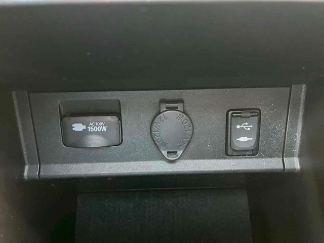 アルファードハイブリッド エグゼクティブラウンジＳ　４ＷＤ　バックカメラ　サイドカメラ　ナビ　ＴＶ　クリアランスソナー　オートクルーズコントロール　レーンアシスト　衝突被害軽減システム　両側電動スライドドア　オートマチックハイビーム　オートライト（46枚目）