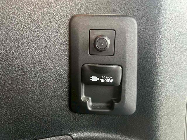 アルファードハイブリッド エグゼクティブラウンジＳ　４ＷＤ　バックカメラ　サイドカメラ　ナビ　ＴＶ　クリアランスソナー　オートクルーズコントロール　レーンアシスト　衝突被害軽減システム　両側電動スライドドア　オートマチックハイビーム　オートライト（78枚目）