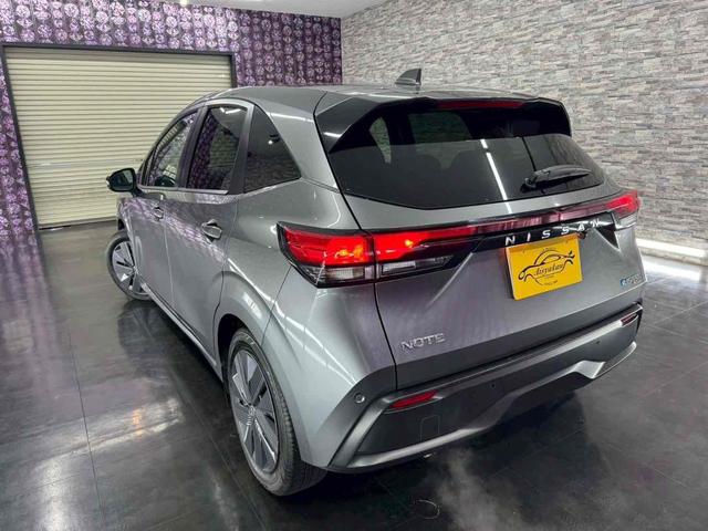 ノート X FOUR 4WD ドライブレコーダー ETC バックカメラ ナビ クリアランスソナー 衝突被害軽減システム オートマチックハイビーム オートライト スマートキー アイドリングストップ 電動格納ミラー(5枚目)