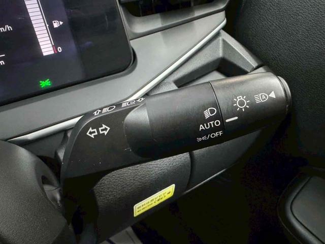 ノート X FOUR 4WD ドライブレコーダー ETC バックカメラ ナビ クリアランスソナー 衝突被害軽減システム オートマチックハイビーム オートライト スマートキー アイドリングストップ 電動格納ミラー(31枚目)