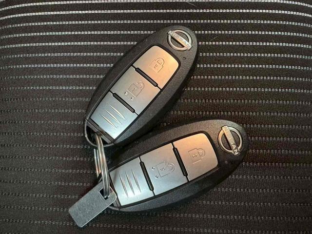 ノート X FOUR 4WD ドライブレコーダー ETC バックカメラ ナビ クリアランスソナー 衝突被害軽減システム オートマチックハイビーム オートライト スマートキー アイドリングストップ 電動格納ミラー(38枚目)