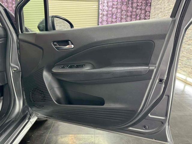 ノート X FOUR 4WD ドライブレコーダー ETC バックカメラ ナビ クリアランスソナー 衝突被害軽減システム オートマチックハイビーム オートライト スマートキー アイドリングストップ 電動格納ミラー(43枚目)