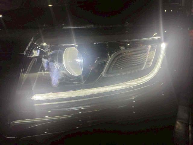 スペーシアカスタム 　両側電動スライドドア　クリアランスソナー　衝突被害軽減システム　オートライト　スマートキー　電動格納ミラー　シートヒーター　ベンチシート　ＣＶＴ　ＥＳＣ　ＣＤ　アルミホイール　Ｂｌｕｅｔｏｏｔｈ（12枚目）