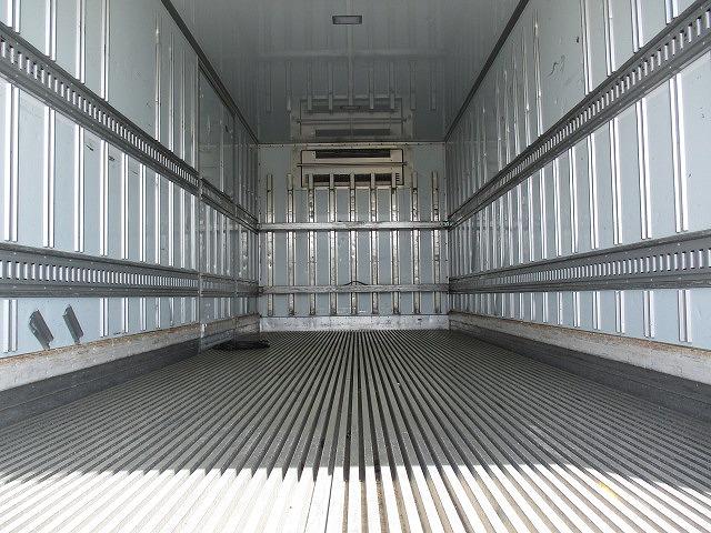 ヒノレンジャー 　６２００ワイド　低温マイナス３０度　スタンバイ付　格納パワーゲート　２４０馬力（8枚目）