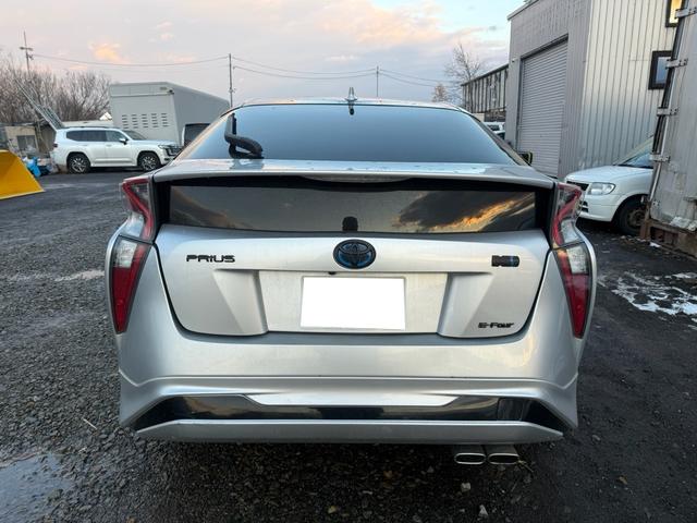 プリウス S 4WD バックカメラ(4枚目)