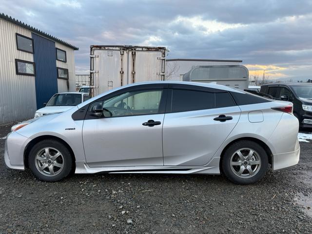 プリウス S 4WD バックカメラ(5枚目)