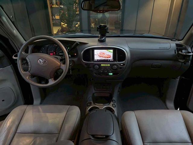 セコイア 4WD 左ハンドル バックカメラ パワーシート サンルーフ ナビ TV アルミホイール キーレスエントリー シートヒーター AT Bluetooth エアコン パワーウィンドウ 運転席エアバッグ(2枚目)