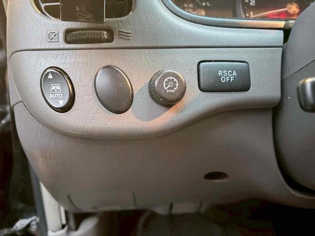 セコイア 4WD 左ハンドル バックカメラ パワーシート サンルーフ ナビ TV アルミホイール キーレスエントリー シートヒーター AT Bluetooth エアコン パワーウィンドウ 運転席エアバッグ(9枚目)