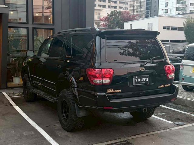 セコイア 4WD 左ハンドル バックカメラ パワーシート サンルーフ ナビ TV アルミホイール キーレスエントリー シートヒーター AT Bluetooth エアコン パワーウィンドウ 運転席エアバッグ(17枚目)