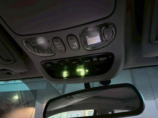 セコイア 4WD 左ハンドル バックカメラ パワーシート サンルーフ ナビ TV アルミホイール キーレスエントリー シートヒーター AT Bluetooth エアコン パワーウィンドウ 運転席エアバッグ(22枚目)