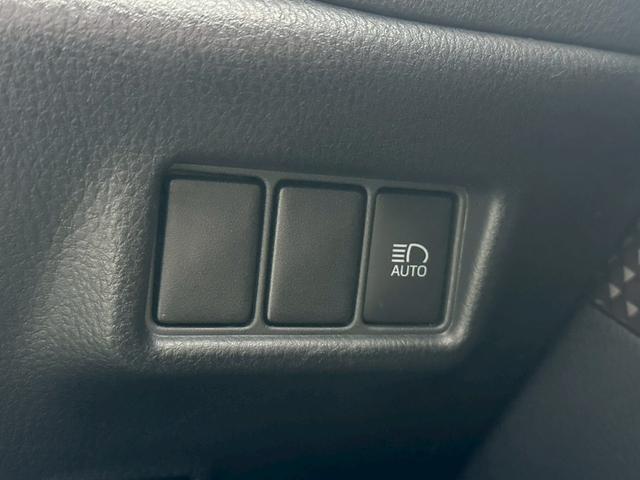 Ｃ－ＨＲ Ｇ－Ｔ　寒冷地仕様　４ＷＤ　ＬＥＤヘッドライト　純正１８インチＡＷ　　ＢＳＭ　ＲＣＴＡ　ＡＣＣ　９インチナビ　バックカメラ　シートヒーター　ＥＴＣ　ドライブレコーダー（39枚目）