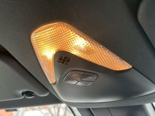 Ｃ－ＨＲ Ｇ－Ｔ　寒冷地仕様　４ＷＤ　ＬＥＤヘッドライト　純正１８インチＡＷ　　ＢＳＭ　ＲＣＴＡ　ＡＣＣ　９インチナビ　バックカメラ　シートヒーター　ＥＴＣ　ドライブレコーダー（41枚目）