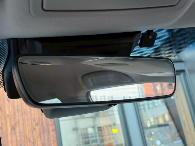 ランドクルーザープラド ＴＸ　Ｌパッケージ　７０ｔｈアニバーサリーリミテッド　ワンオーナー　禁煙車　ルーフレール　トヨタ純正ナビ　ＥＴＣ　バックカメラ　純正１８インチホイール　電動シート　　シートベンチレーション　レーダークルーズコントロール　７０Ｔｈ純正フロアマット（31枚目）